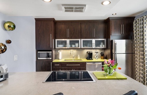 South Scottsdale Condo | Modern Retro Scottsdale Condo