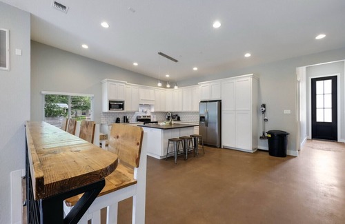 New Braunfels House | Modern river home on 1/2 acre with 101' of private river frontage.