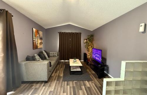 Riverside Apartment | Modern Riverside 3BR, 2 Lounges, Office, by Casino