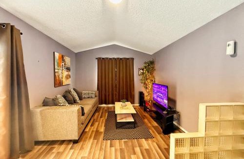 Riverside Apartment | Modern Riverside 3BR, 2 Lounges, Office, by Casino