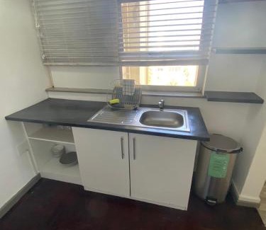 Humewood House | Modern rooms available close to the beach in Humewood