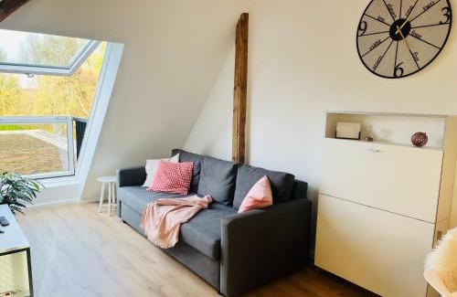 Egelsbach Apartment | Modern, ruhig, gemütlich - Dachstudio nahe Frankfurt & Darmstadt