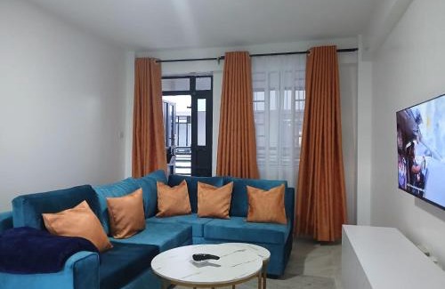 Nanyuki Apartment | Modern Safari 2 Bedroom Escape with Mt Kenya Views - Nanyuki CBD at MG's Mountain Nest