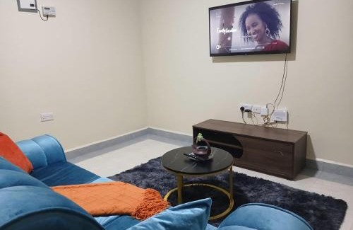 Nanyuki Apartment | Modern Safari 2 Bedroom Escape with Mt Kenya Views - Nanyuki CBD at MG's Mountain Nest