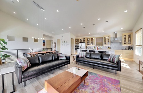 Cedar City House | Modern Scenic Escape: Luxury & Views in Cedar City