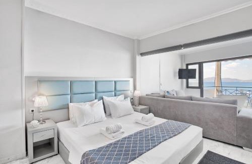 Peiraiki Apartment | Modern Seaside Oasis in Pireas, Seaview & King bed