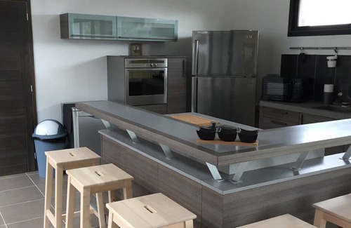 Fermanville House | Modern seaside villa for 6 people. Direct access to the beach.