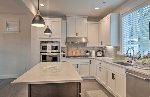 North Creek House | Modern Seattle Area Home Near Parks + Beaches