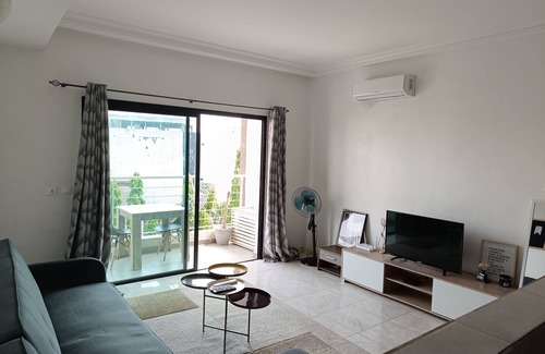 Angre Apartment | Modern, secure apartment with air conditioning, Wi-Fi, fully equipped kitchen and Netflix TV