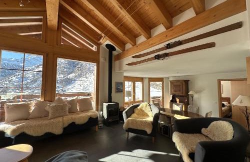 Zermatt Apartment | Modern self-catering apartment with Matterhorn views