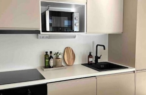 Vantaa House | Modern semi-detached house near the airport,free parking