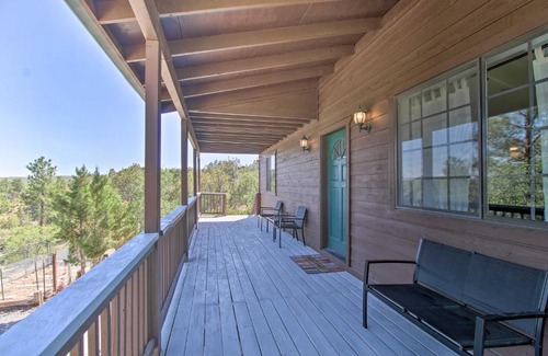 Timberland Acres House | Modern Show Low Retreat with Deck and Mtn Views!