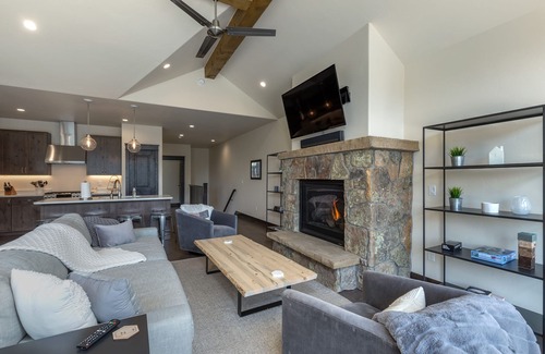 River Run House | Modern ski house with gourmet kitchen, ski views, hot tub/pool, steps to gondola