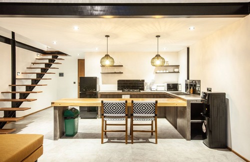 Munggu Apartment | Modern Spacious Loft 200m from the beach Canggu