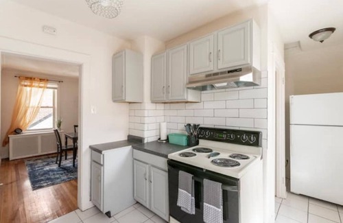 Squirrel Hill South Apartment | Modern&Spacious 3 bd in Squirrel Hill- Close to DT
