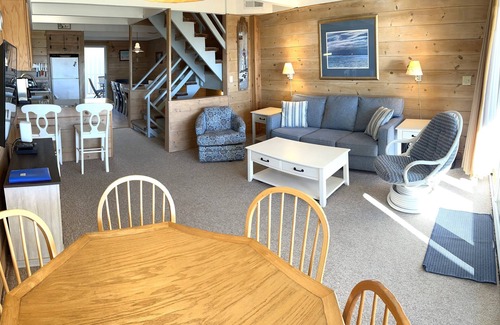 Midtown Ocean City House | Modern, Spacious Oceanfront Townhome Sleeps 10!
