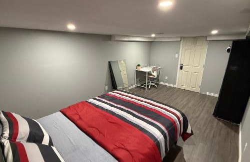 Riverside House | Modern Spacious one room with office space