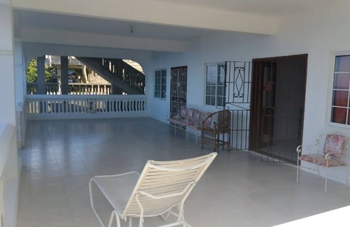 Port Maria House | Modern, Spacious, Relaxing and Laid Back