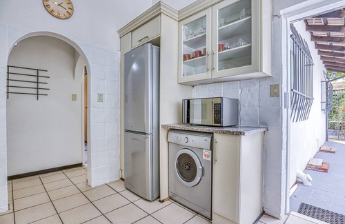 The Reeds House | Modern Spanish House-3br-pool-solar-samrand