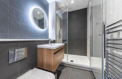 East Grinstead Apartment | Modern Studio Apartment in East Grinstead