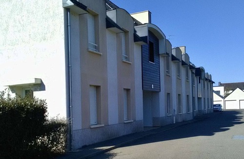 Plouhinec Apartment | Modern studio in Plouhinec, WIFI, parking, pets allowed