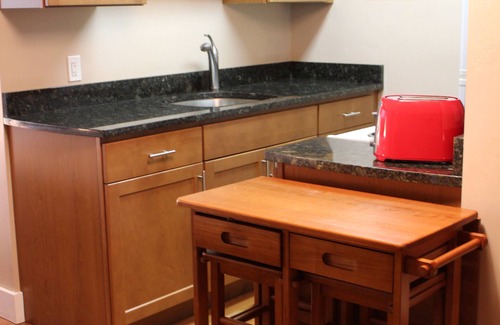 Downtown Anchorage Apartment | Modern Studio in the Heart of Downtown Anchorage