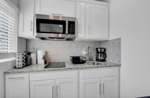 El Paso Apartment | Modern Studio! Perfect for Business Travelers