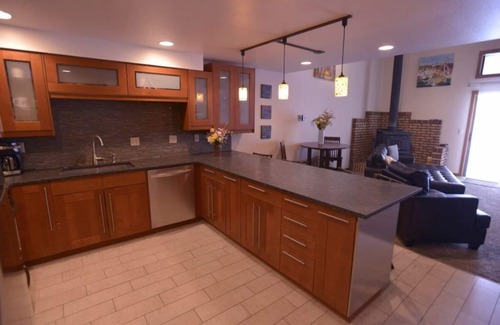 McCall Condo | Modern style 3-bedroom condo close to downtown, lake, beaches, parks, and golf.