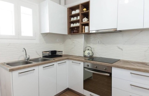 Vyronas Apartment | Modern Stylish 2 Bd Apt in the Heart of Vironas
