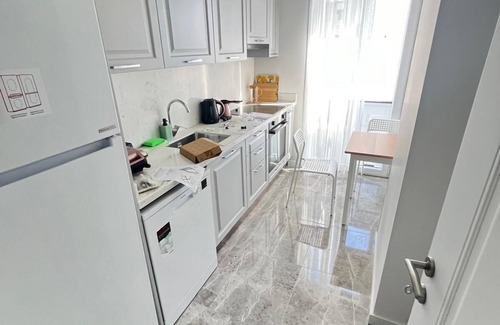 Kadikoy House | Modern & Stylish 2-Bedroom Apartment with Fast Wi-Fi in Central Istanbul