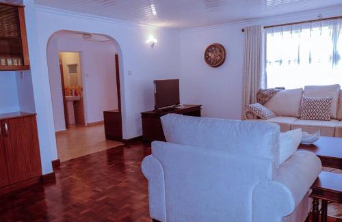Athi River Villa | Modern Stylish 4-Bedroom With a Pool in Athi River