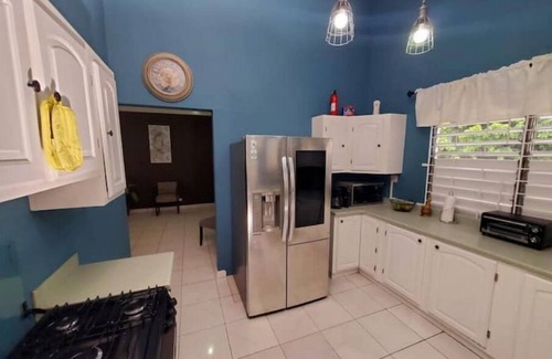 Saint Andrew House | Modern, Stylish 4-BR Home Cherry Gardens Kingston