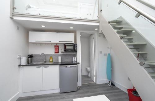 Reading Apartment | Modern & Stylish Studio in Reading Centre