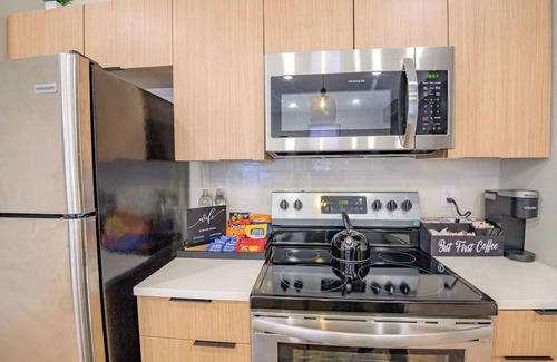 Over-the-Rhine Apartment | Modern Suite | OTR | Central | Paycor Stadium