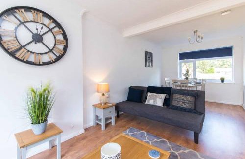Castle Donington House | Modern three bedroom home in Castle Donington