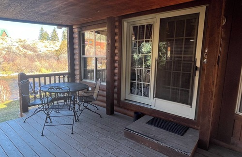 Almont Cabin | Modern "Tiny Home" Style Cabin on Taylor River with Private Fishing Access
