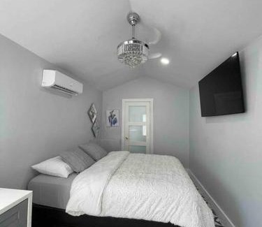 Egypt Lake-Leto Apartment | modern Tiny Home Tampa