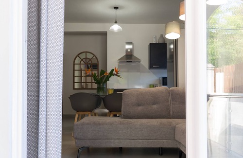 Mahebourg House | Modern Town House 5 Mins from the beach!