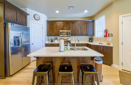 Sienna Hills House | Modern townhome with pool & hot tub, near parks & trails