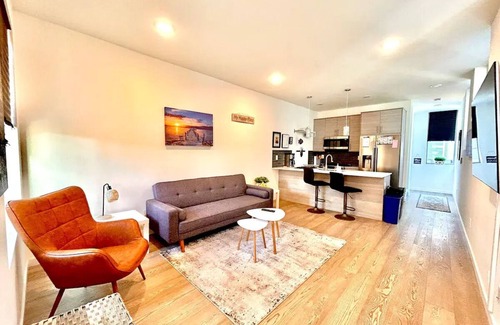 Fauntleroy House | Modern townhouse with rooftop.nn