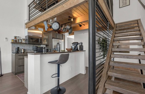 North Beacon Hill House | Modern Townhouse with Rooftop Patio