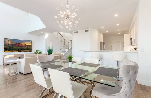 Troon North House | Modern Troon North Townhouse Overlooking the 9th Fairway – Perfect for Golfers