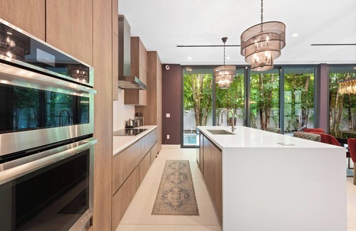 Southwest Coconut Grove House | Modern Tropical Oasis w/Private Pool + Sauna & Cold Plunge in Central Miami