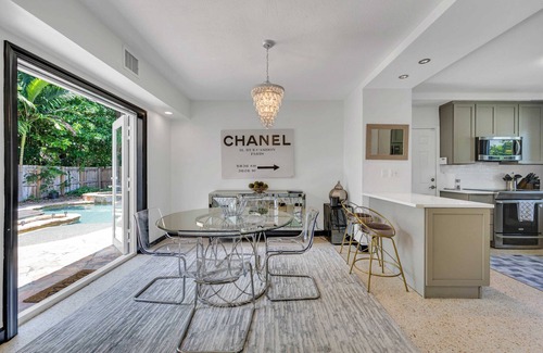 El Portal House | Modern Tropical Pool House North Miami- w/Jacuzzi - El Portal -