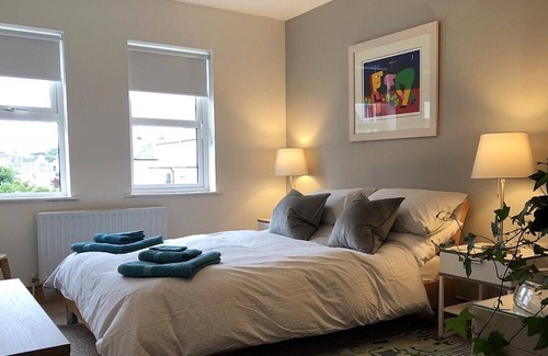 Bangor Apartment | Modern two bedroomed apartment a stone's throw to Bangor Marina