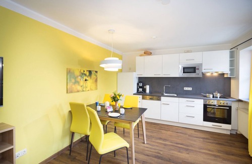 Haundorf Apartment | Modern und hochwertig ausgestattete FeWo Sonne* (80qm) für bis zu 4 Personen mit Terrasse - Urlaub auf dem Bauernhof