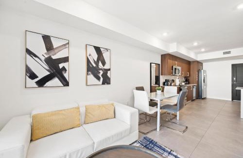 Overtown Apartment | Modern Unit Mins from Brickell With Free Parking
