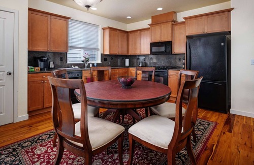 Beaverton House | Modern Updated Home, Game Room, Open Layout, Family Friendly, Near Intel & Nike 5 Min Walk to MAX