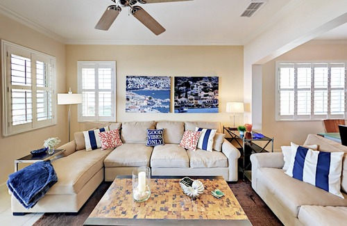 Palm Coast Condo | Modern Updated Oceanfront Condo with Sweeping Views, Pool & Hot Tub