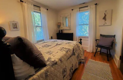 Winchester House | Modern Upscale Home, Historic Downtown Winchester